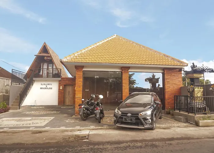 Kj Klumpu Wooden Style At Gasthof Canggu